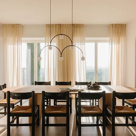 Villa Tinella - Piemonte's Vineyard Escape *