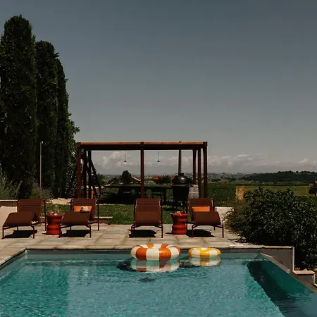 Tinella - Piemonte's Vineyard Escape *