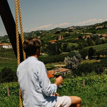 Tinella - Piemonte's Vineyard Escape * Calosso