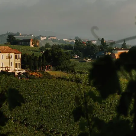 Tinella - Piemonte's Vineyard Escape Villa
